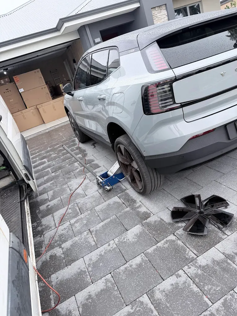 Mobile tyre fitting on a Volvo in Perth